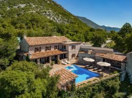 Villa Mea With Private Pool - Happy Rentals, Ferienunterkunft in Križišće