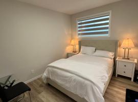 2 Bedroom 2 Washrooms Brand New Beautiful & Cozy Suite, hotell i Calgary