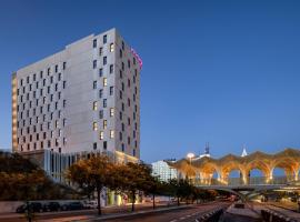 Moxy Lisboa Oriente, hotel in Lisbon