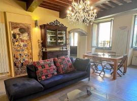 Palazzo Collesi, apartamento en Città di Castello