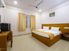 Daffodils Luxury Airport Suites, hotel em Cochin