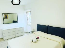 Alba - Parcheggio gratis, fronte caserma e clima, apartment in Ascoli Piceno
