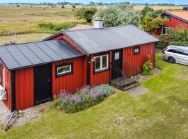 2 Bedroom Cozy Home In Degerhamn, hotel v destinaci Degerhamn