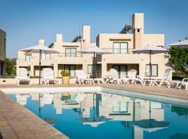 Casa Adela - Cabañas Resort, hotell i La Rioja