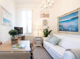 [Art of Living] 100 meters from the sea., apartamento em Marina di Pietrasanta