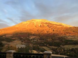 Cocon à la montagne, hotel v destinaci Montclar