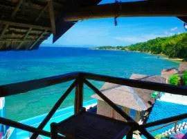 MLK Bamboo Beachhouse