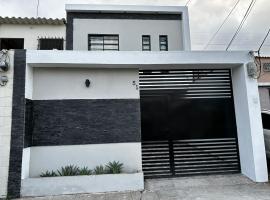 Merliot, Sta Tecla Frente Cto Comer La Plaza Merliot, hotel i Nueva San Salvador