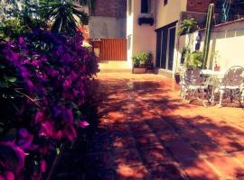 casa camelina, hotel sa spa centrom u gradu 'Guanajuato'