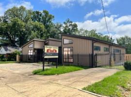 1921 Walnut in Cloverdale, apartamento em Montgomery