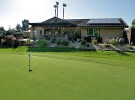 Cottage On The Greens - Studio, cheap hotel in Poway