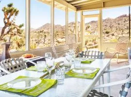 Joshua Tree Dream Weaver hot tub & National Park