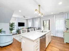 Private Balcony 2 Living Rooms 2 Blocks to King