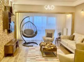 Basaksehir에 위치한 호텔 A luxurious and elegant apartment in the most prestigious complexes in Istanbul . park mavera1bul