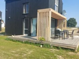 Dom Mazury w Ilawie czerwony i zielony