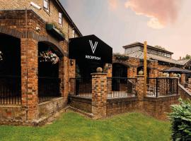 Village Hotel Liverpool, hotel near Liverpool John Lennon Airport - LPL, Prescot