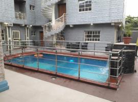 Valley Front View Hotel- Guest Room, hotel i Ikeja
