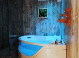 Le Cocon - Lofts & Lakes certified 4-stars, hotel u gradu Ansi