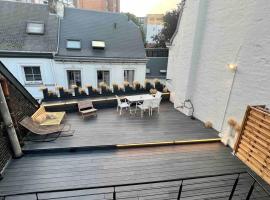 Maison avec 4 suites & Rooftop - Place Saint Paul: Liège şehrinde bir otel