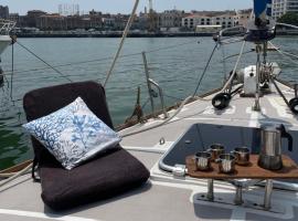 SailBoat B&B on Board, hotel a Catània