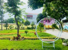 바비에 위치한 홀리데이 홈 Homestay Bài Văn garden