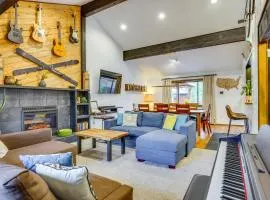 Private Hot Tub Mtn-View Ski House in Frisco