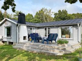 6 person holiday home in STURKÖ-By Traum, Hotel in Sturkö