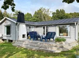 6 person holiday home in STURKÖ-By Traum
