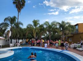 Hotel Gran Habana, hotell sihtkohas Termas de Río Hondo