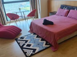 쿠알라룸푸르에 위치한 주차 가능한 호텔 Cozy Pertama Residency KL Homestay