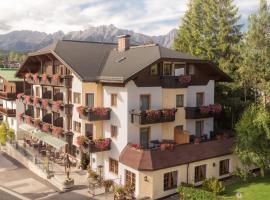 Appartement- und Wellnesshotel Charlotte - 3 Sterne Superior, hotel berdekatan Rosshütte, Seefeld in Tirol