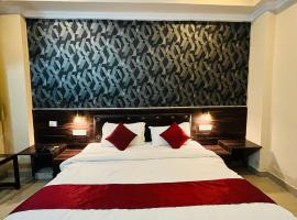 CORAL TREE INN, hotel en Lucknow