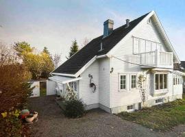 Basement apartment, cheap hotel in Sandefjord