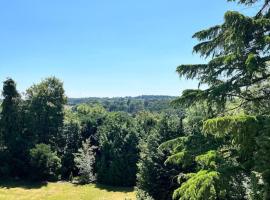 Ipsley Lodge Apartment Surrey Hills, lavprishotell i Farnham