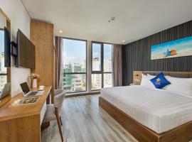 Jolia Hotel Danang Beach