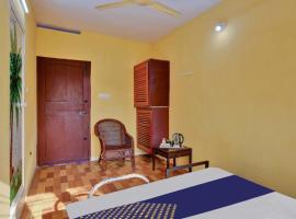 SPOT ON 81052 The Lake Inn, hotel in Kovalam
