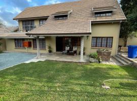 OAK HOUSE, Entire holiday home, Self catering, fully equipped, double storey, 3 bedroom, 2 bathroom, outside entertainment, Braai area, 300sqm home, self catering accommodation in Hillcrest