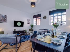 Stunning Central House By PureStay Short Lets & Serviced Accommodation Birmingham, cottage in Birmingham