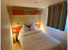 Mobile home proche de EUROPA PARK, hotell i Boofzheim
