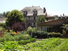 Hostellerie des Lauriers - Groupe Logis Hotels, hôtel à Alban