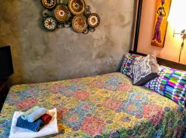 Cozy ground floor rooms at the heart of Jackson Heights, guesthouse Queensissä