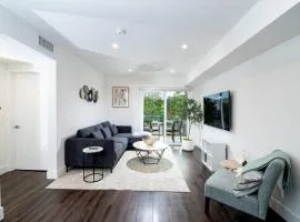 Luxury 2Bed/2Bath Apt in West Hollywood w/ Rooftop