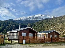 Cabaña Puerto Sánchez RYS Patagonia A, holiday home sa Puerto Sanchez