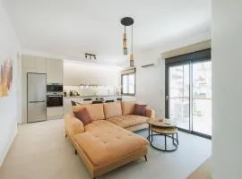 Lavish condo in Athens Riviera