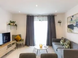 Lennox Beautiful 2 Bed