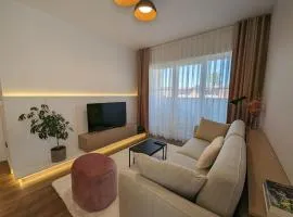 Grandeur City Centre Apartment