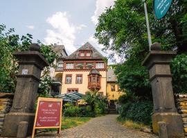 Haus Till E, hotel v destinácii Zell an der Mosel