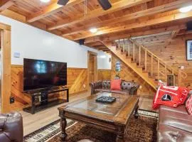 Cabin Bliss - Just 1 Mile from Lake Lanier