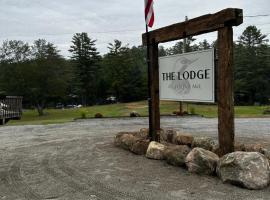 The Lodge at Loon Lake, ξενοδοχείο με γκολφ σε Chestertown
