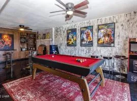 Horror House- arcade & heated pool! Room for all!